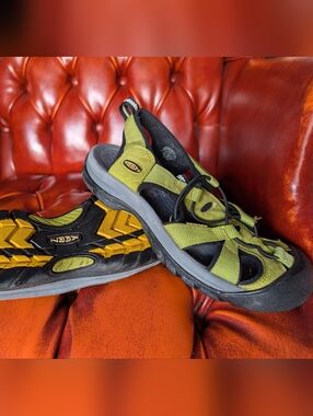 KEEN Men’s Olive Green Outdoor Sandals